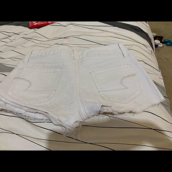American eagle shorts color white - Picture 2 of 3